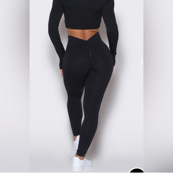 EUC Black Bombshell Figure Scrunch Leggings Size XS Made in USA - Picture 4 of 11